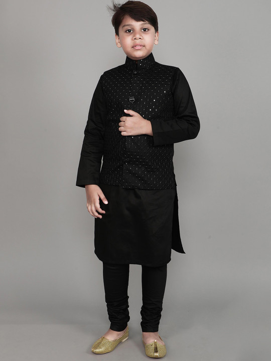 Boys Straight Sequinned Cotton Silk Kurta With Churidar & Nehru